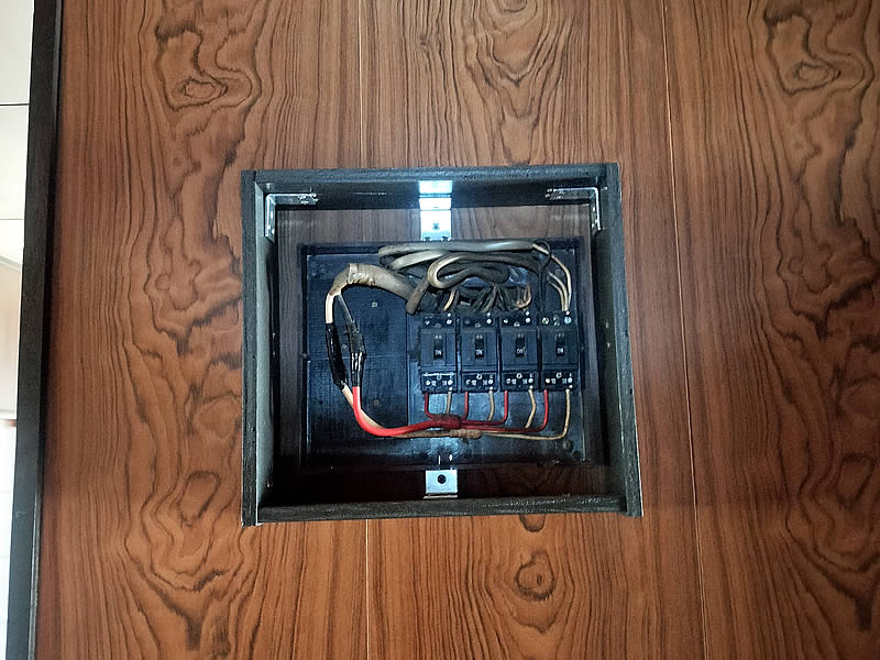 電気工事　分電盤交換